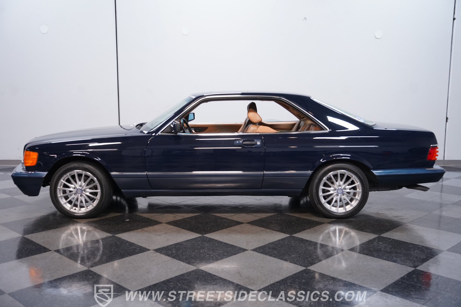 Used 1991 Mercedes-Benz 560 SEC image 2