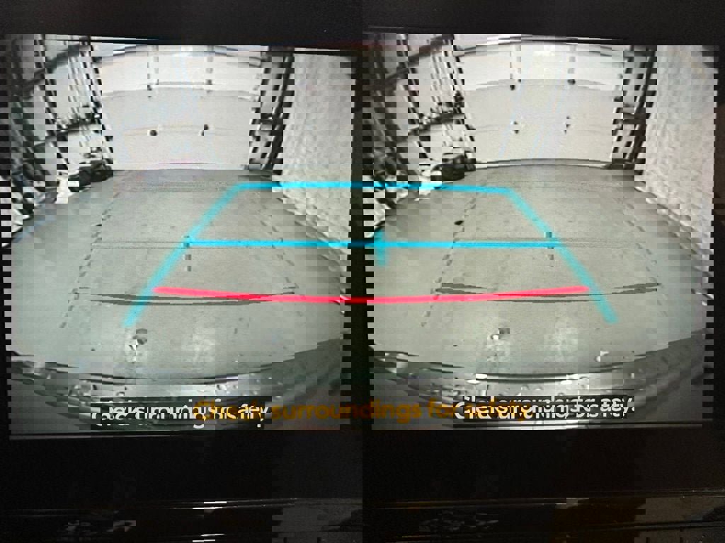 Used 2025 Toyota Highlander XLE image 40