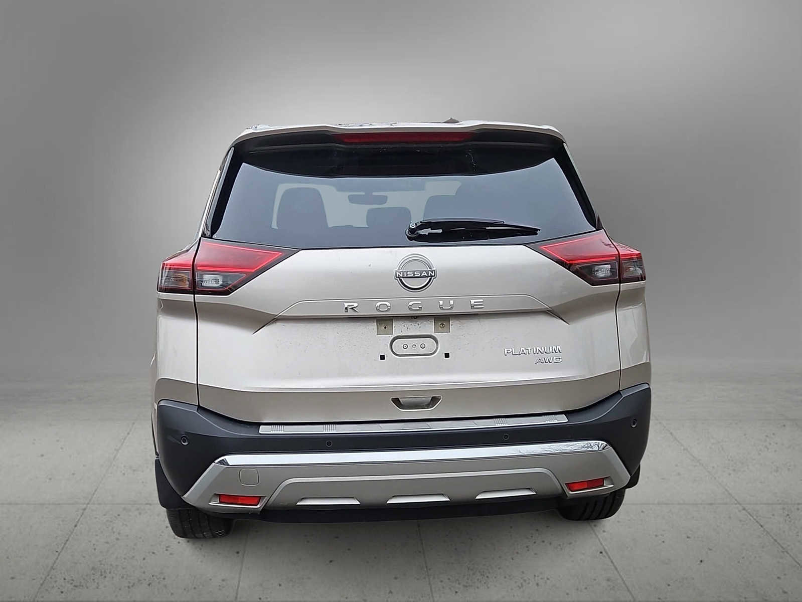 Used 2022 Nissan Rogue Platinum w/ Head-Up Display Package image 7