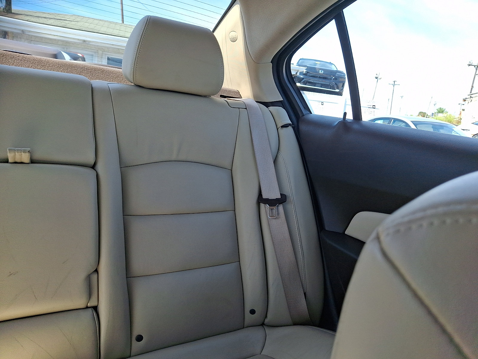 Used 2014 Chevrolet Cruze LTZ w/ Sun, Sound and Sport Package FWD image 16