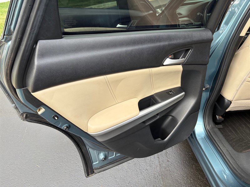 Used 2013 Honda Crosstour EX-L image 24