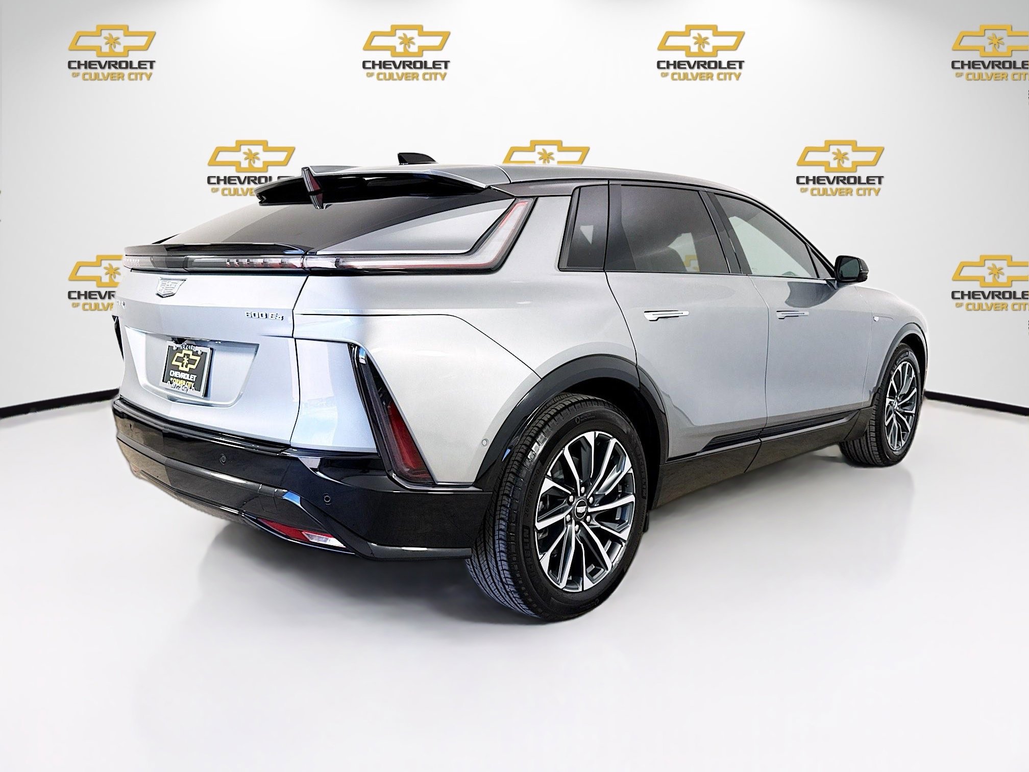 Used 2024 Cadillac Lyriq Sport AWD/4WD image 7