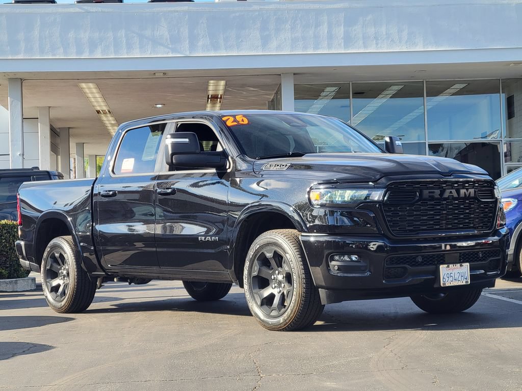 Used 2025 RAM 1500 Big Horn AWD/4WD image 32