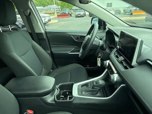 Certified 2025 Toyota RAV4 LE AWD/4WD image 18