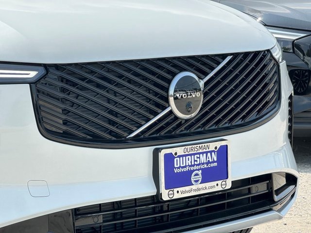 New 2026 Volvo XC90 B6 Ultra image 2