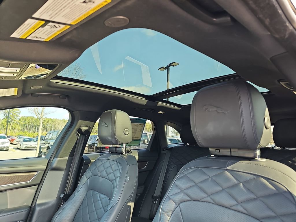 Used 2023 Jaguar F-PACE S image 34