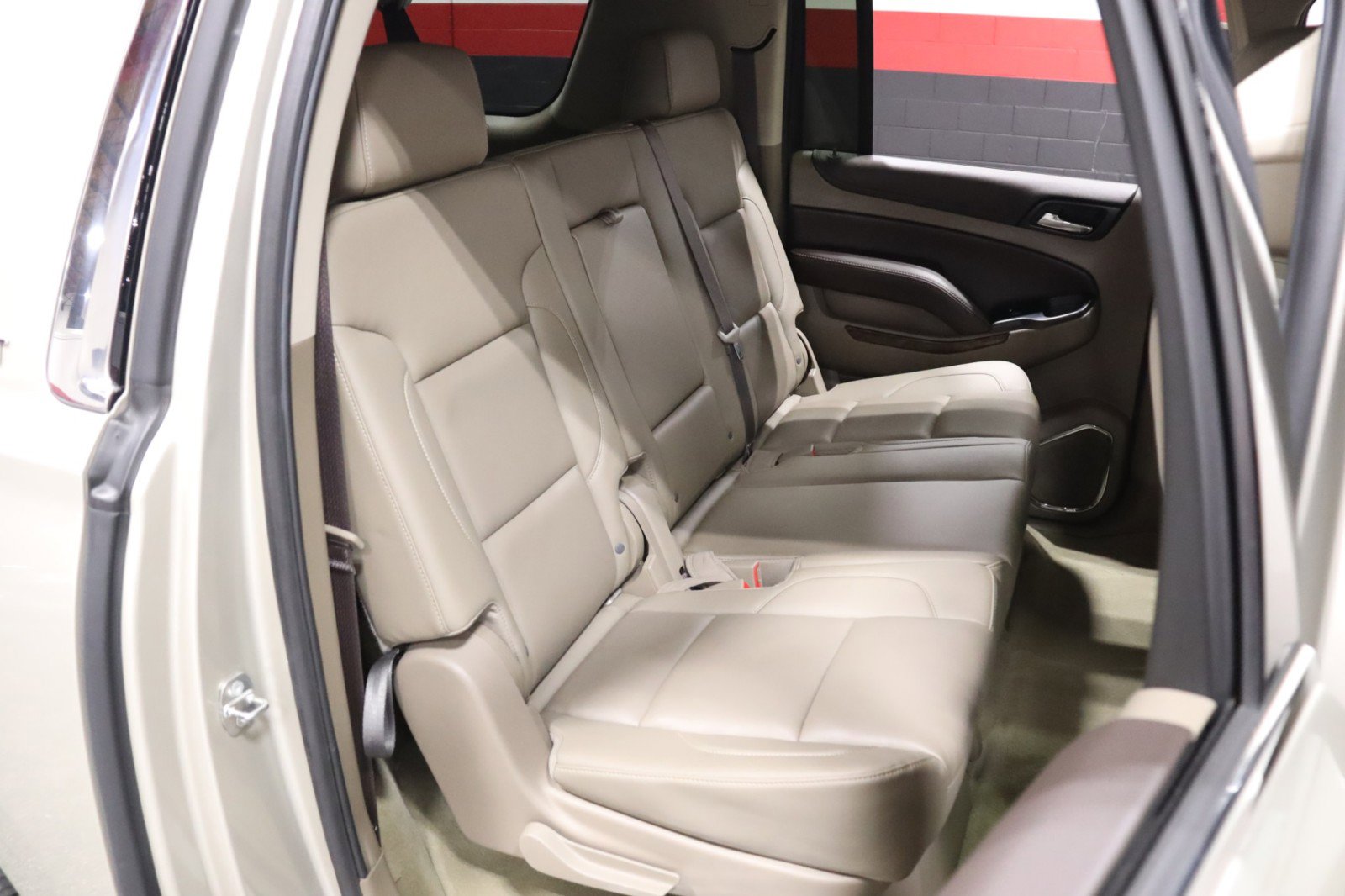 Used 2017 Chevrolet Suburban LT AWD/4WD image 50