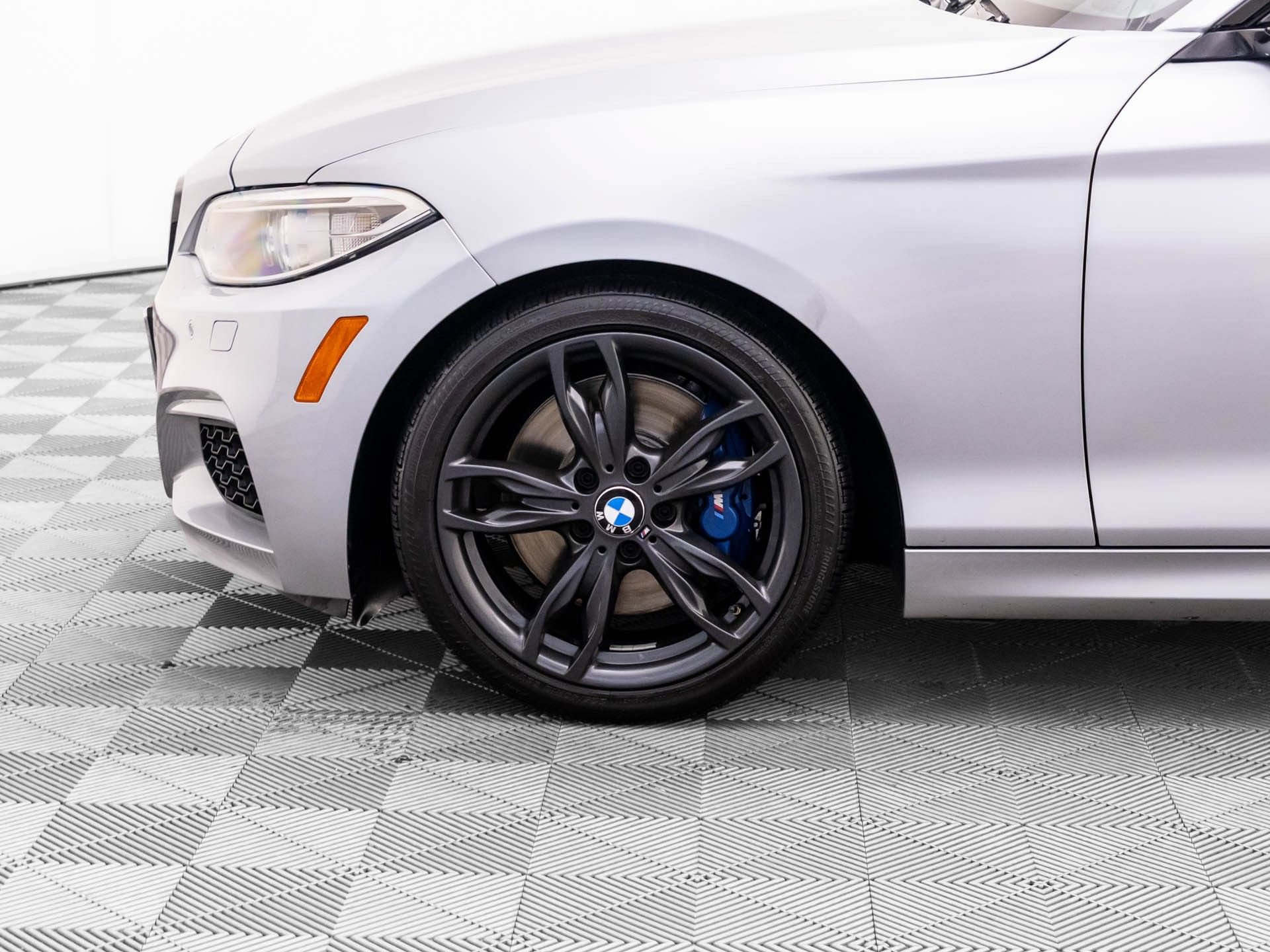 Used 2017 BMW M240i xDrive Coupe AWD/4WD image 31