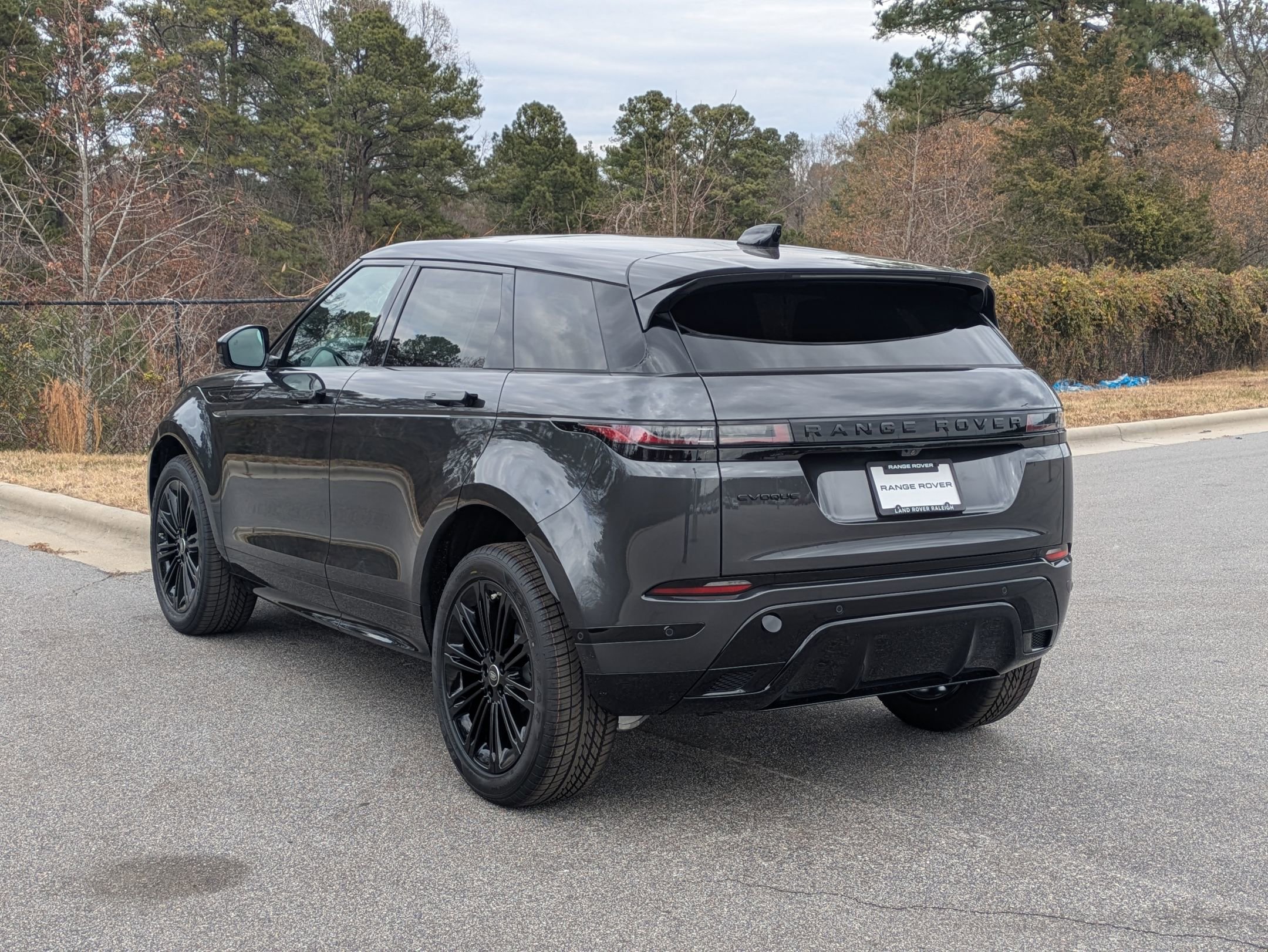 New 2026 Land Rover Range Rover Evoque Dynamic SE image 7
