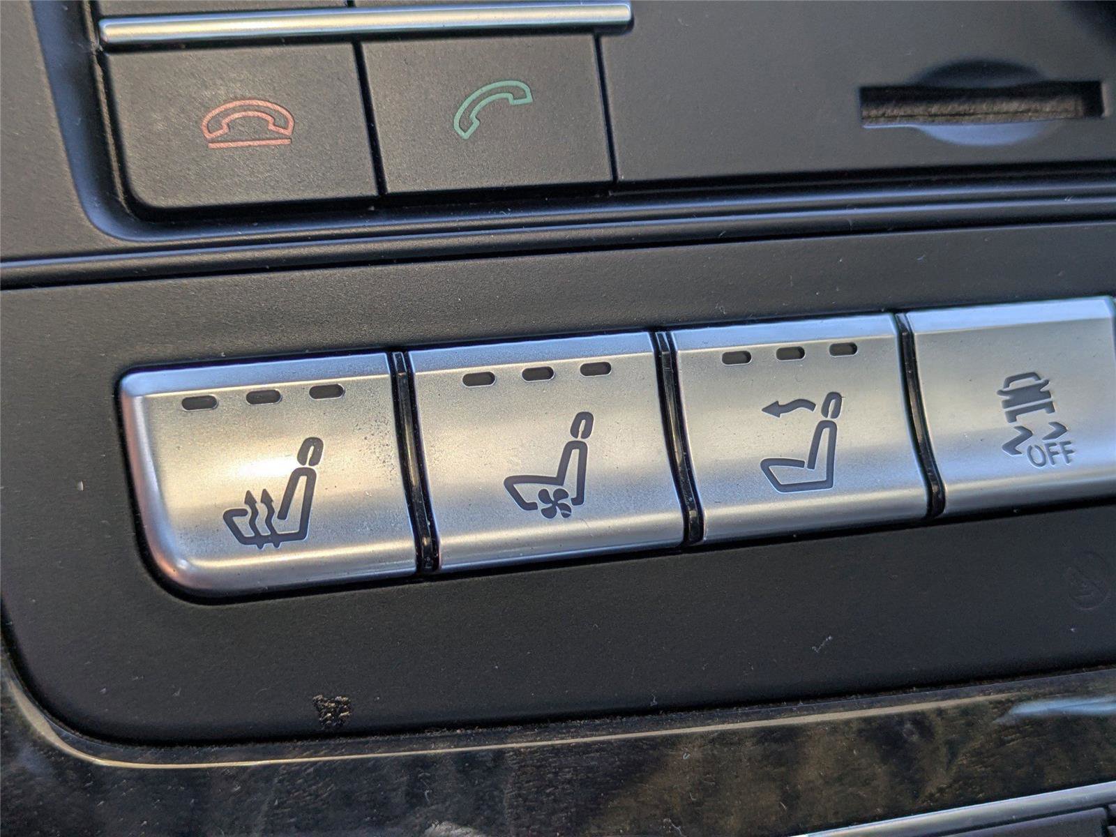 Used 2018 Mercedes-Benz SL 550 image 25