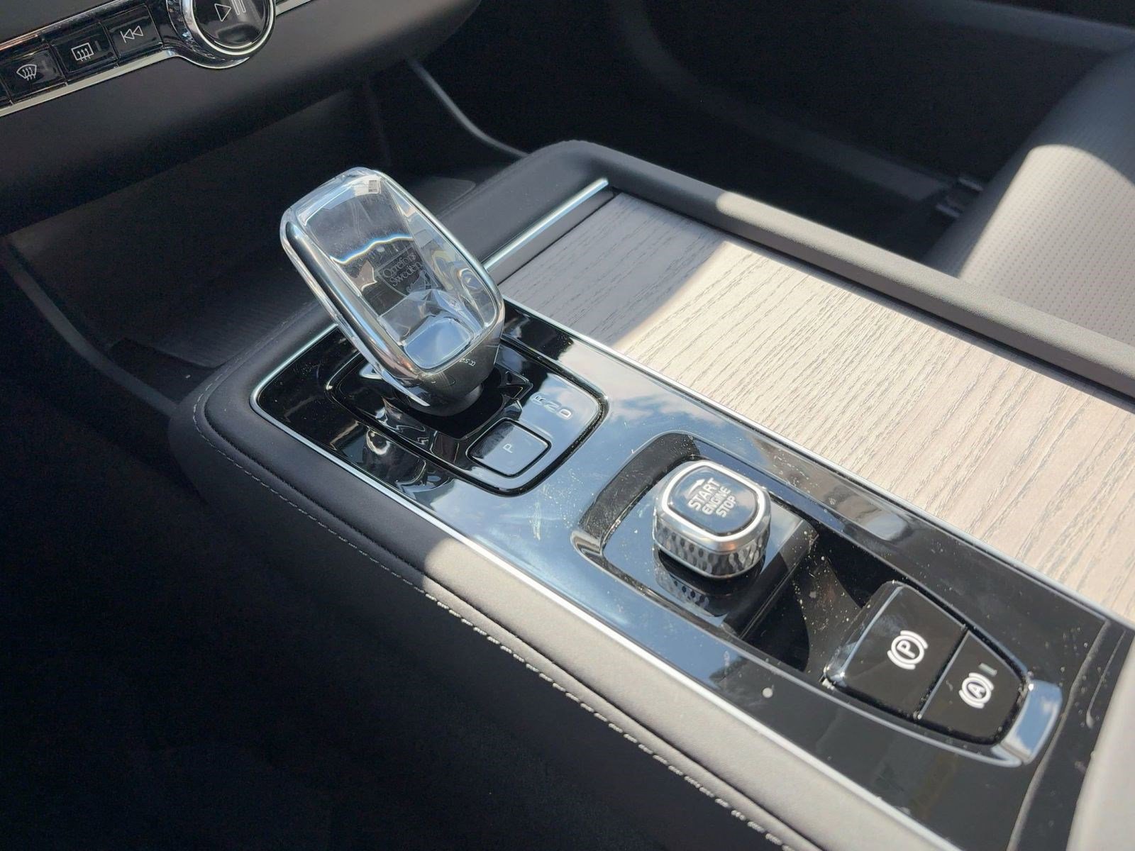 New 2026 Volvo XC90 T8 Ultra w/ Protection Package Premier image 18