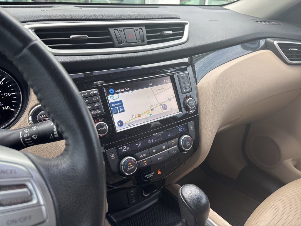 Used 2016 Nissan Rogue SL image 16