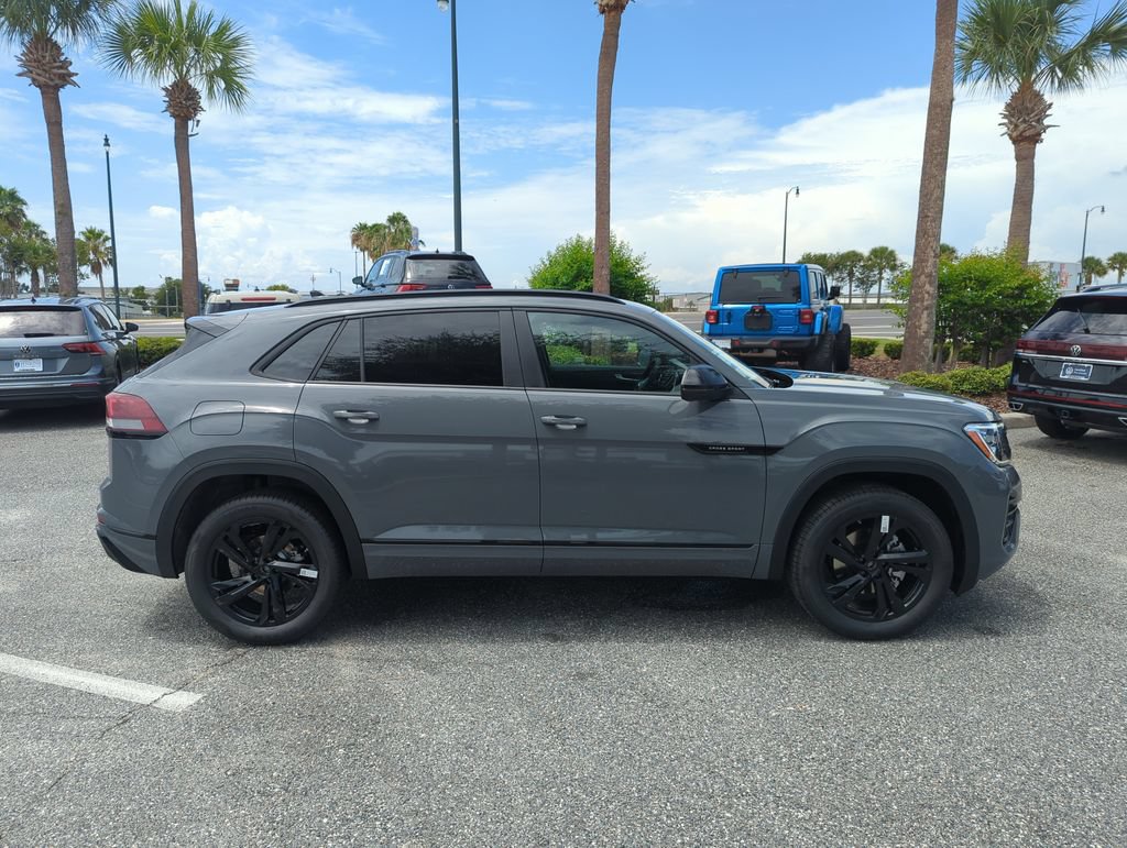 New 2026 Volkswagen Atlas Cross Sport SEL R-Line AWD/4WD image 3
