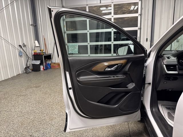 Used 2021 GMC Terrain SLE image 7