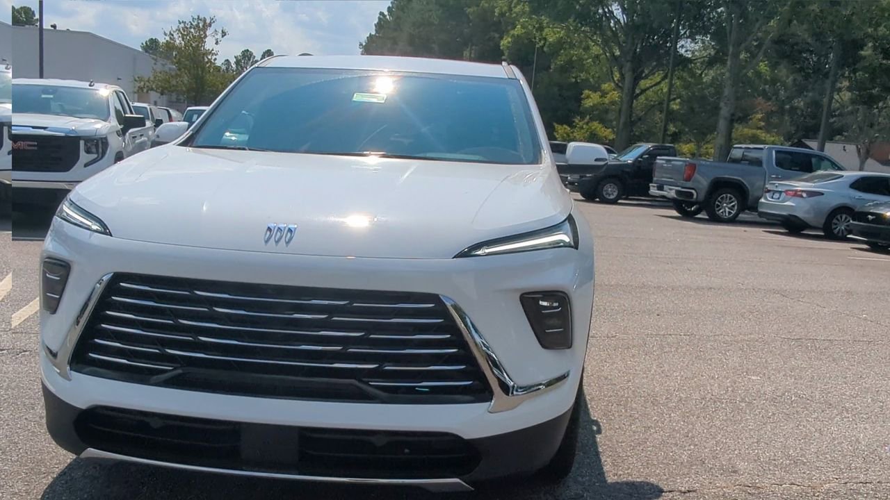 New 2026 Buick Enclave Preferred image 3