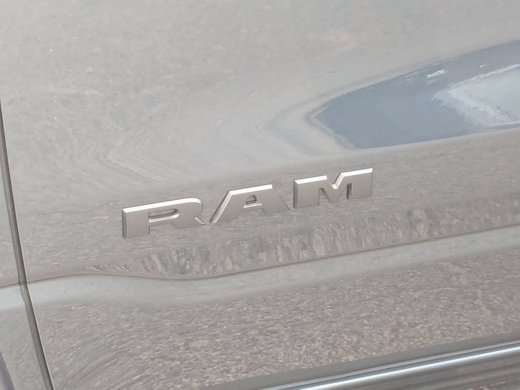 New 2026 RAM 1500 Laramie w/ Night Edition AWD/4WD image 11