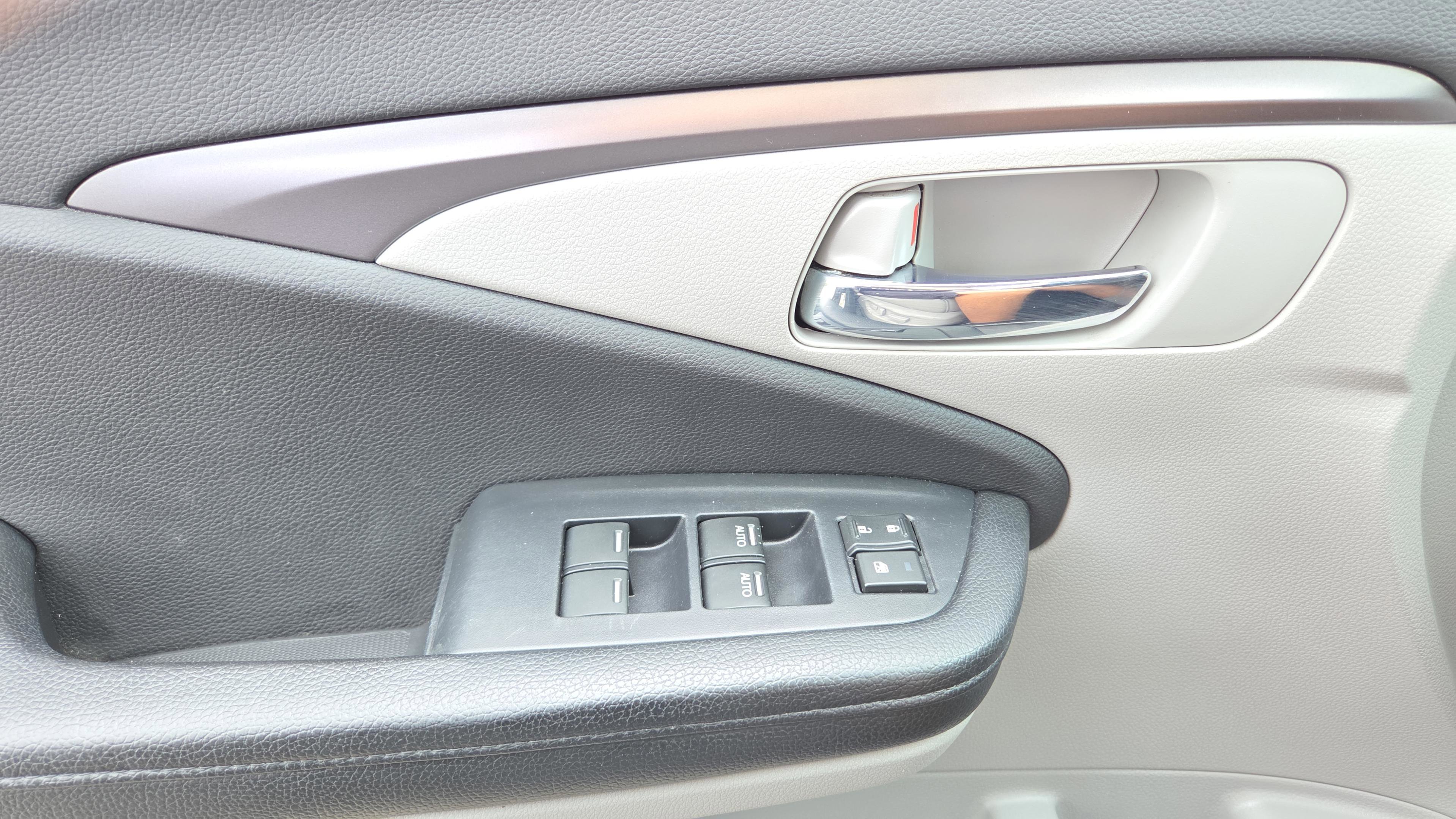 Used 2016 Honda Pilot EX-L image 41