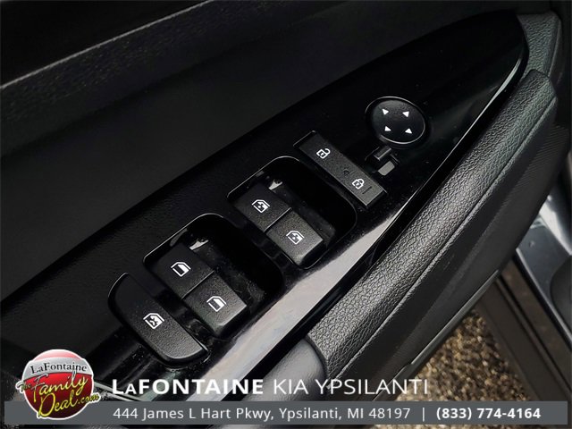 Certified 2025 Kia Sportage EX image 13