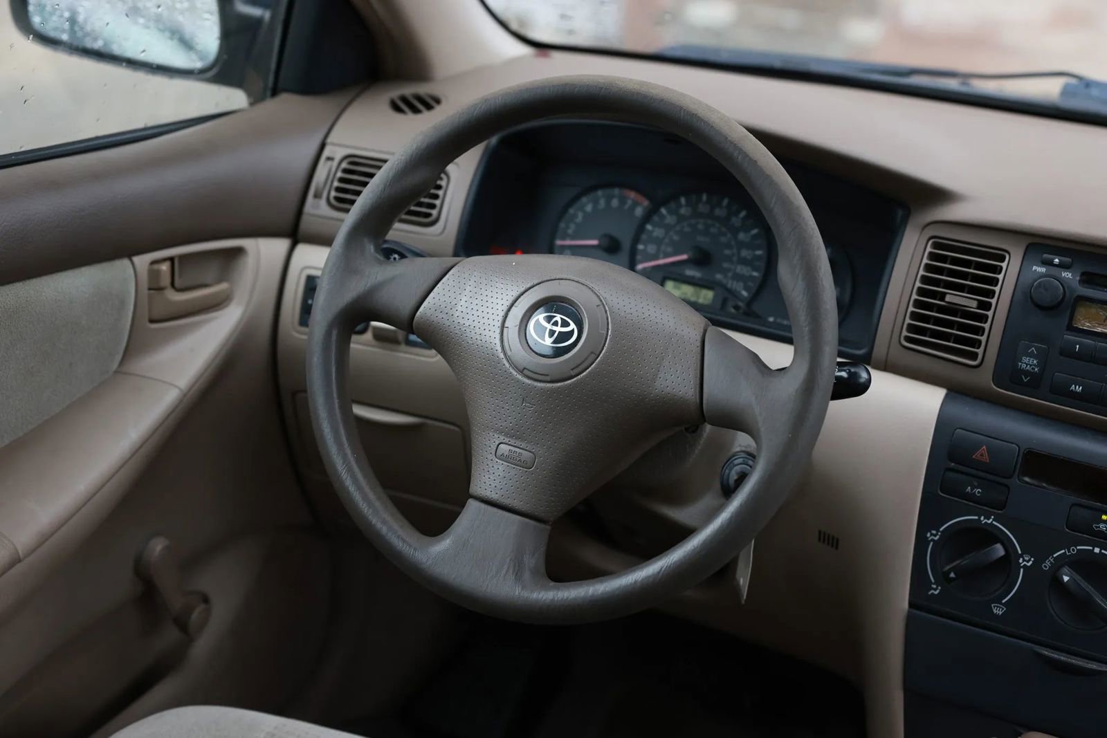 Used 2005 Toyota Corolla S FWD image 28