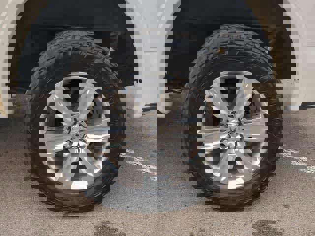 Used 2017 Ford F150 Platinum w/ Equipment Group 701A Luxury image 14