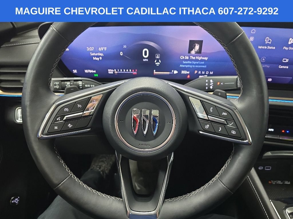 Used 2024 Buick Envision Avenir AWD/4WD image 19