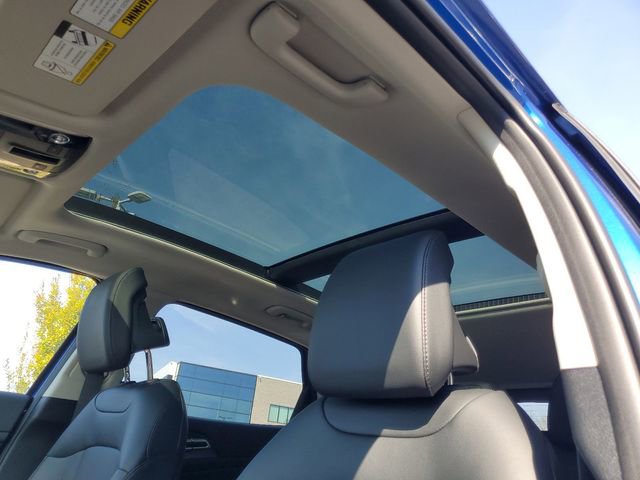 Certified 2025 Kia Sportage EX w/ Premium Package image 12