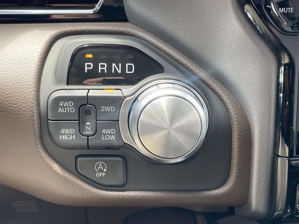 New 2026 RAM 1500 Laramie AWD/4WD image 26