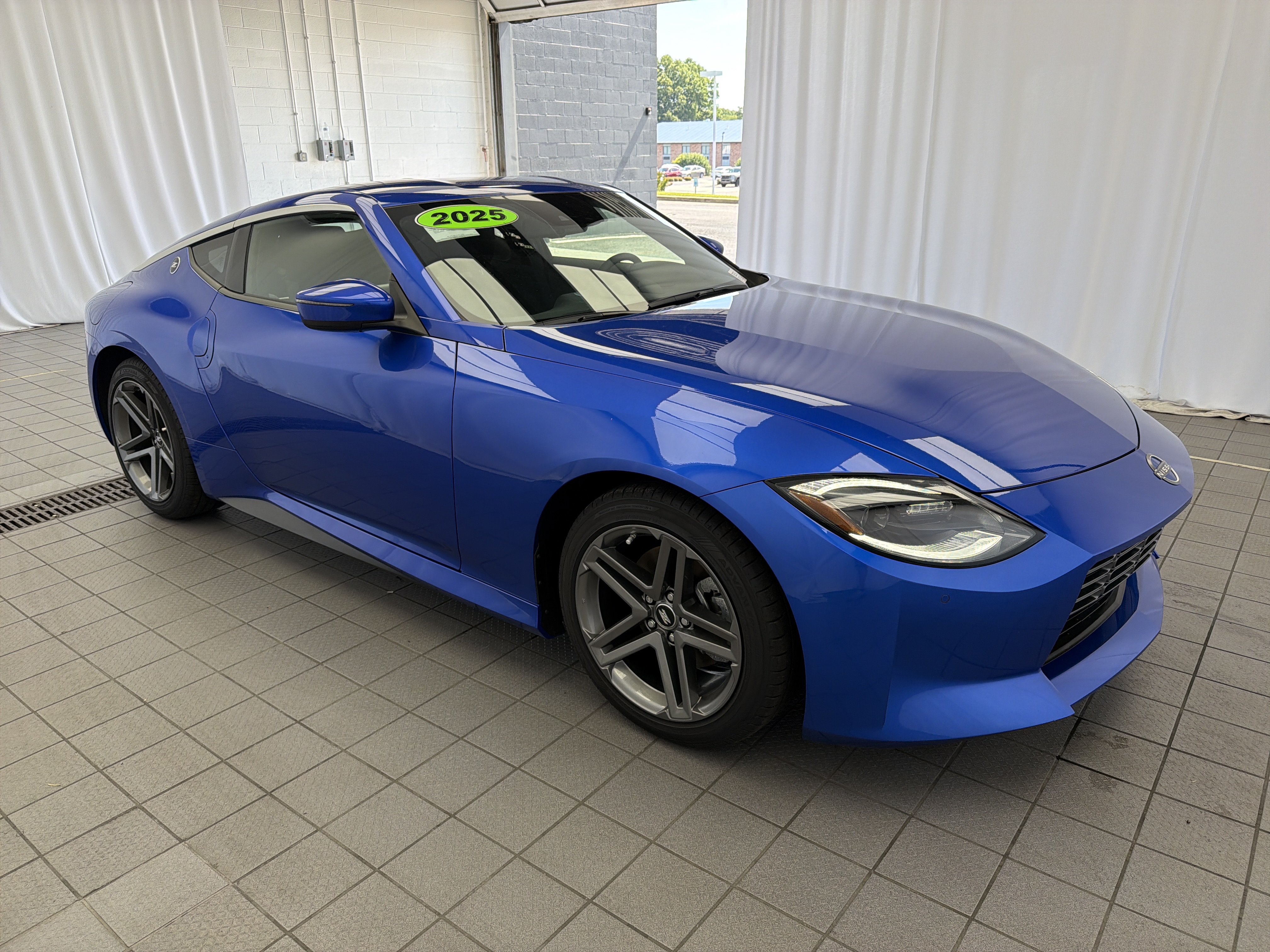 Used 2026 Nissan Z Sport w/ Floor Mat Package RWD image 3