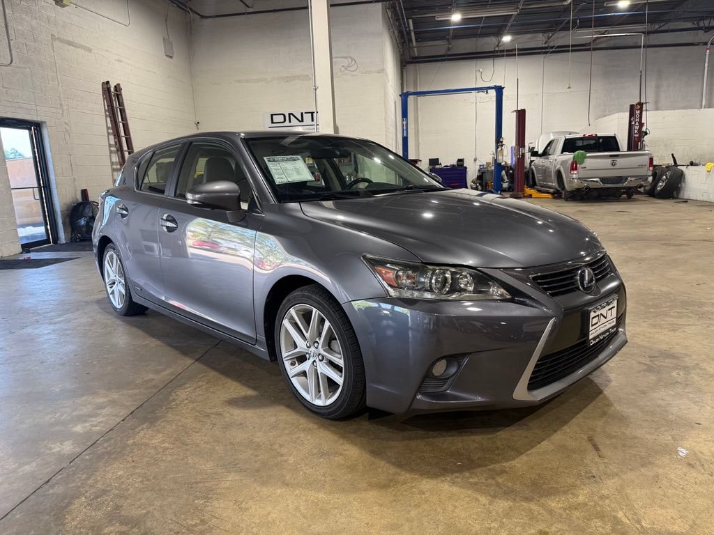 Used 2015 Lexus CT 200h FWD image 4