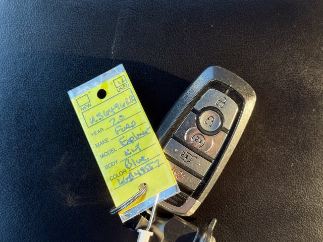 Used 2020 Ford Explorer XLT w/ Equipment Group 202A AWD/4WD image 15