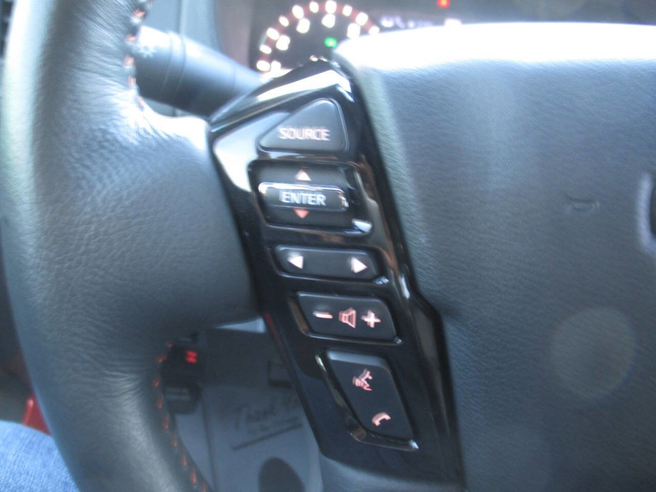 Used 2023 Nissan Frontier PRO-4X w/ Pro-4X Premium Package image 21