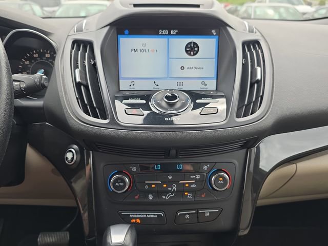 Used 2017 Ford Escape Titanium image 22