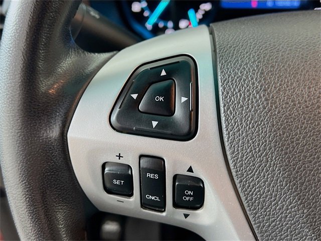 Used 2014 Ford Explorer XLT image 13