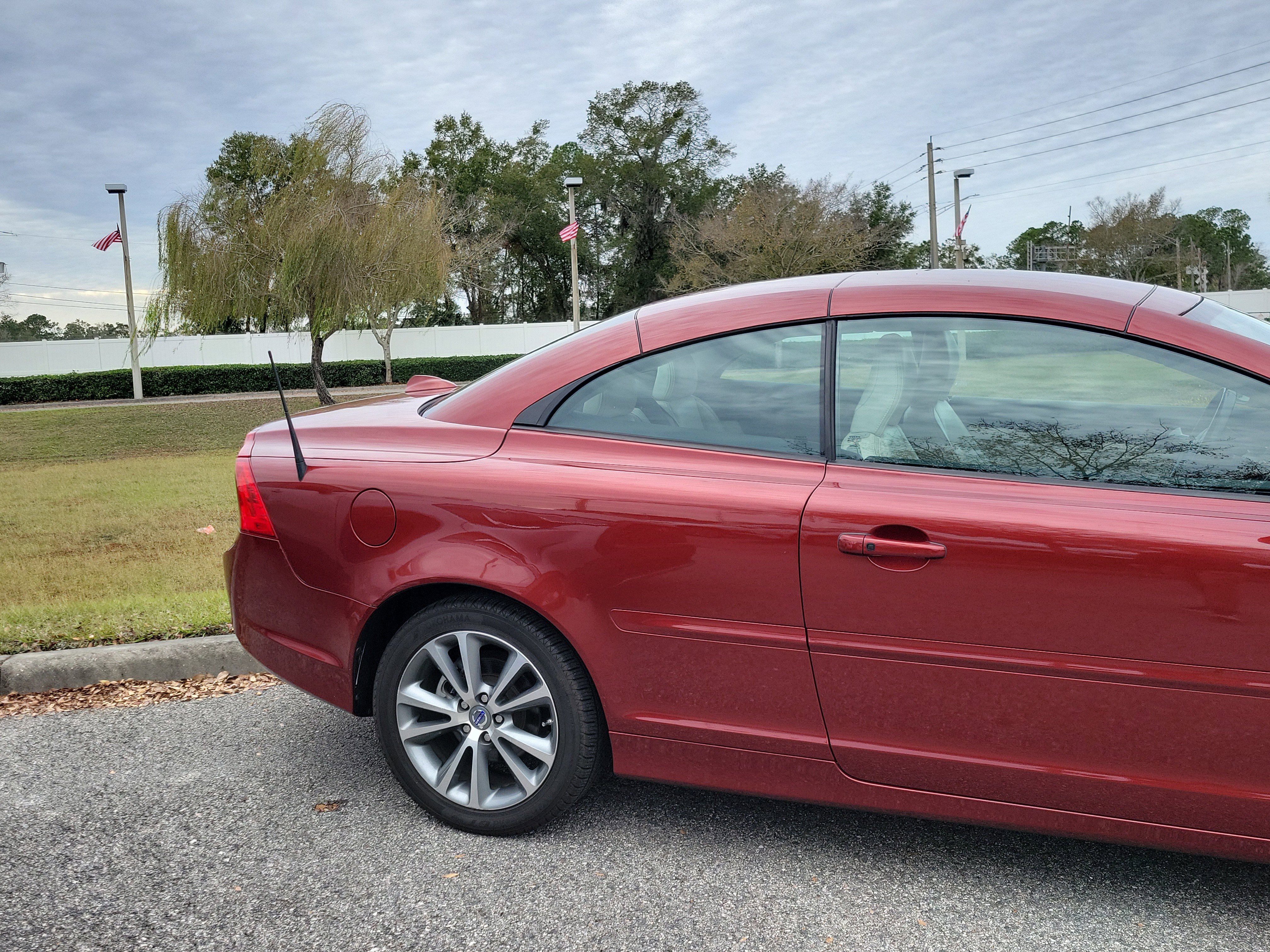 Used 2013 Volvo C70 T5 image 11