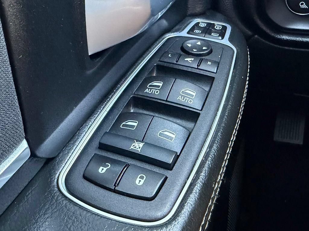 Used 2024 RAM 2500 Big Horn AWD/4WD image 15