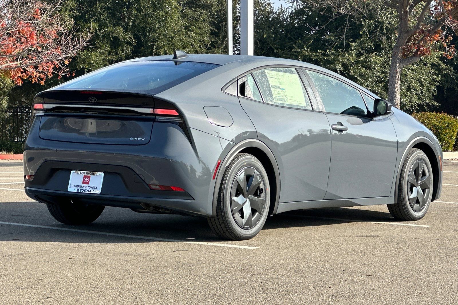 New 2026 Toyota Prius Plug-In Hybrid FWD image 4