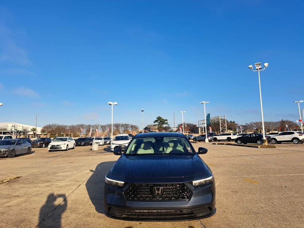 Used 2023 Honda Accord LX image 4