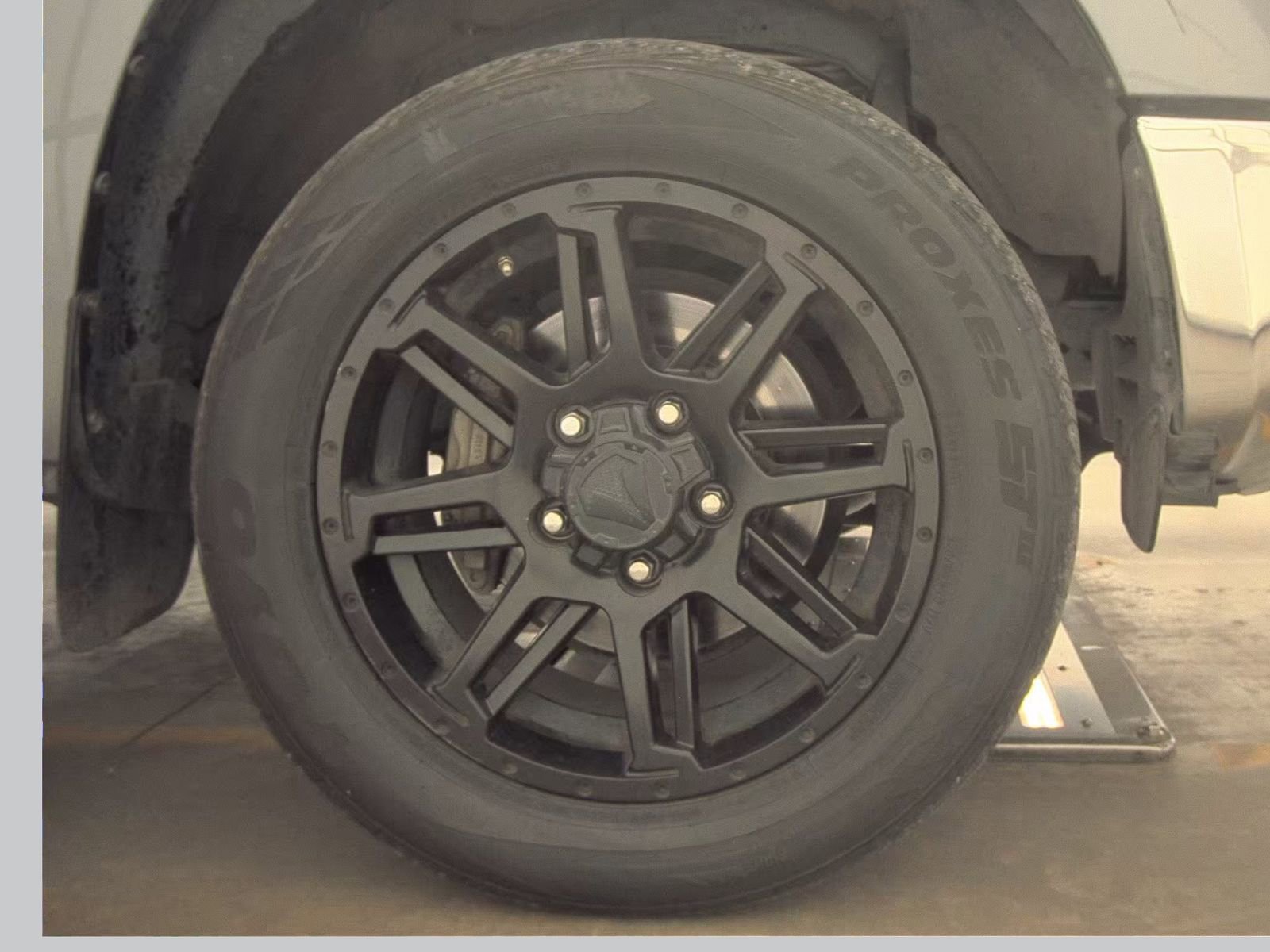 Used 2020 Toyota Tundra SR5 w/ SR5 Leather Package image 10