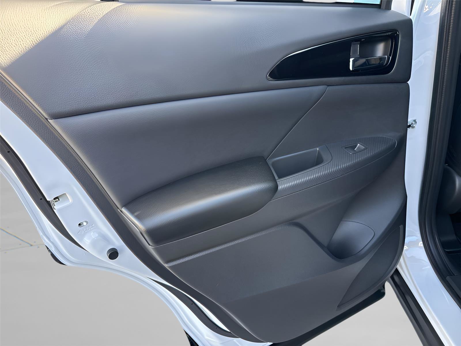 New 2026 Mitsubishi Eclipse Cross AWD image 31