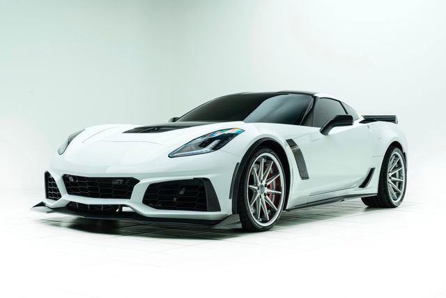 Used 2016 Chevrolet Corvette Z06 w/ 3LZ Preferred Equipment Group image 9