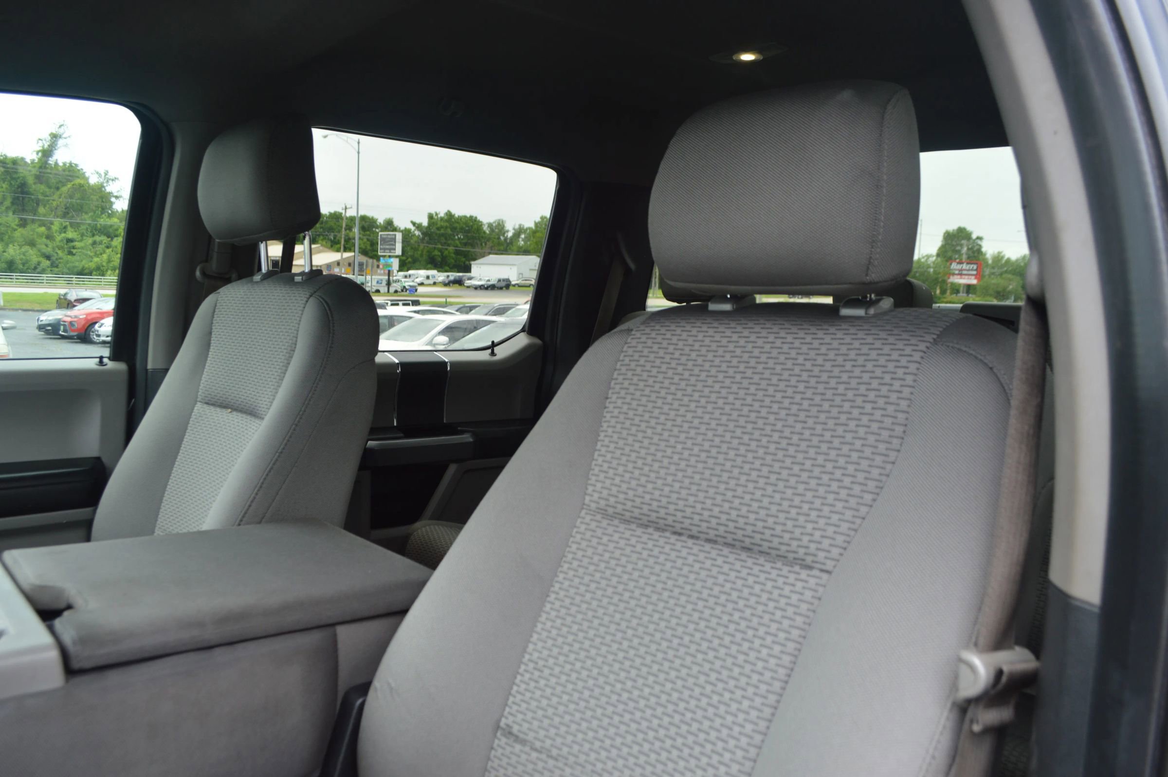 Used 2015 Ford F150 XLT image 15
