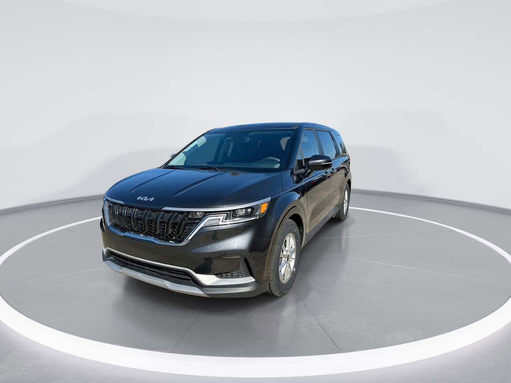 Used 2023 Kia Carnival LX image 4