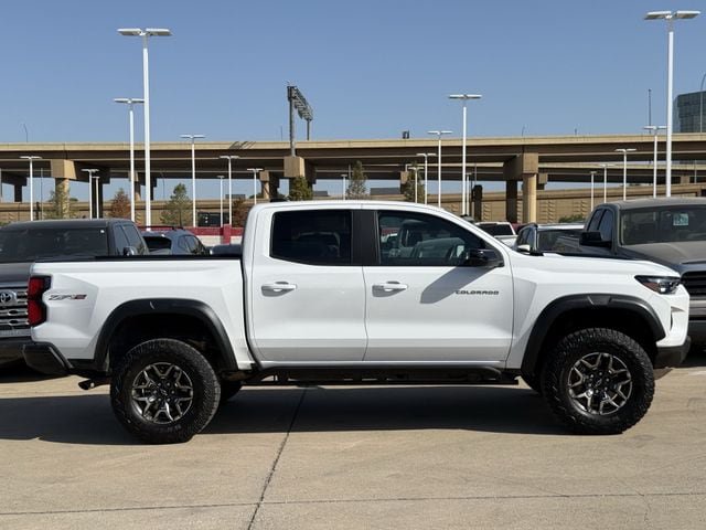 Used 2024 Chevrolet Colorado ZR2 w/ Safety Package AWD/4WD image 3