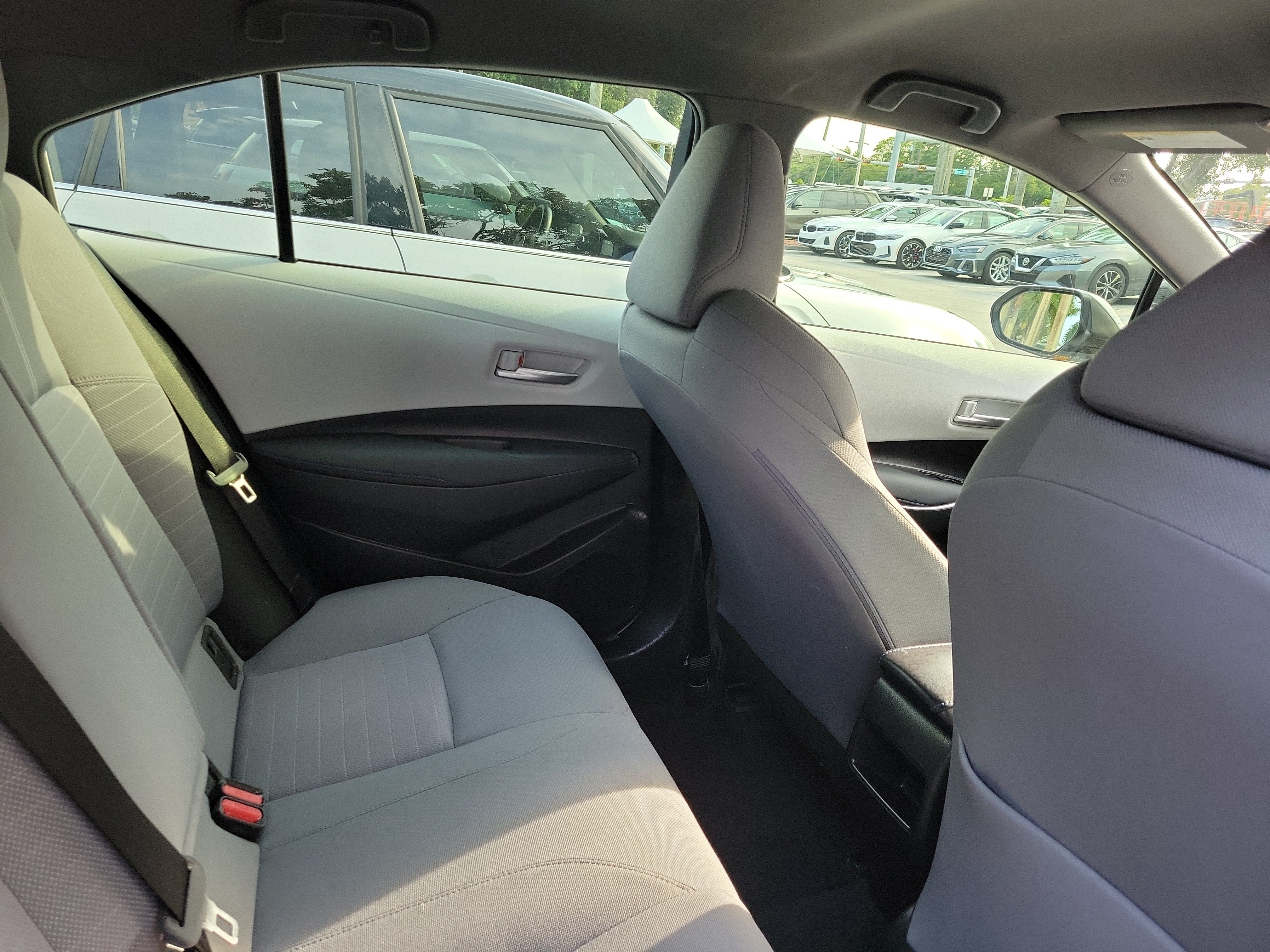 Used 2021 Toyota Corolla SE FWD image 11