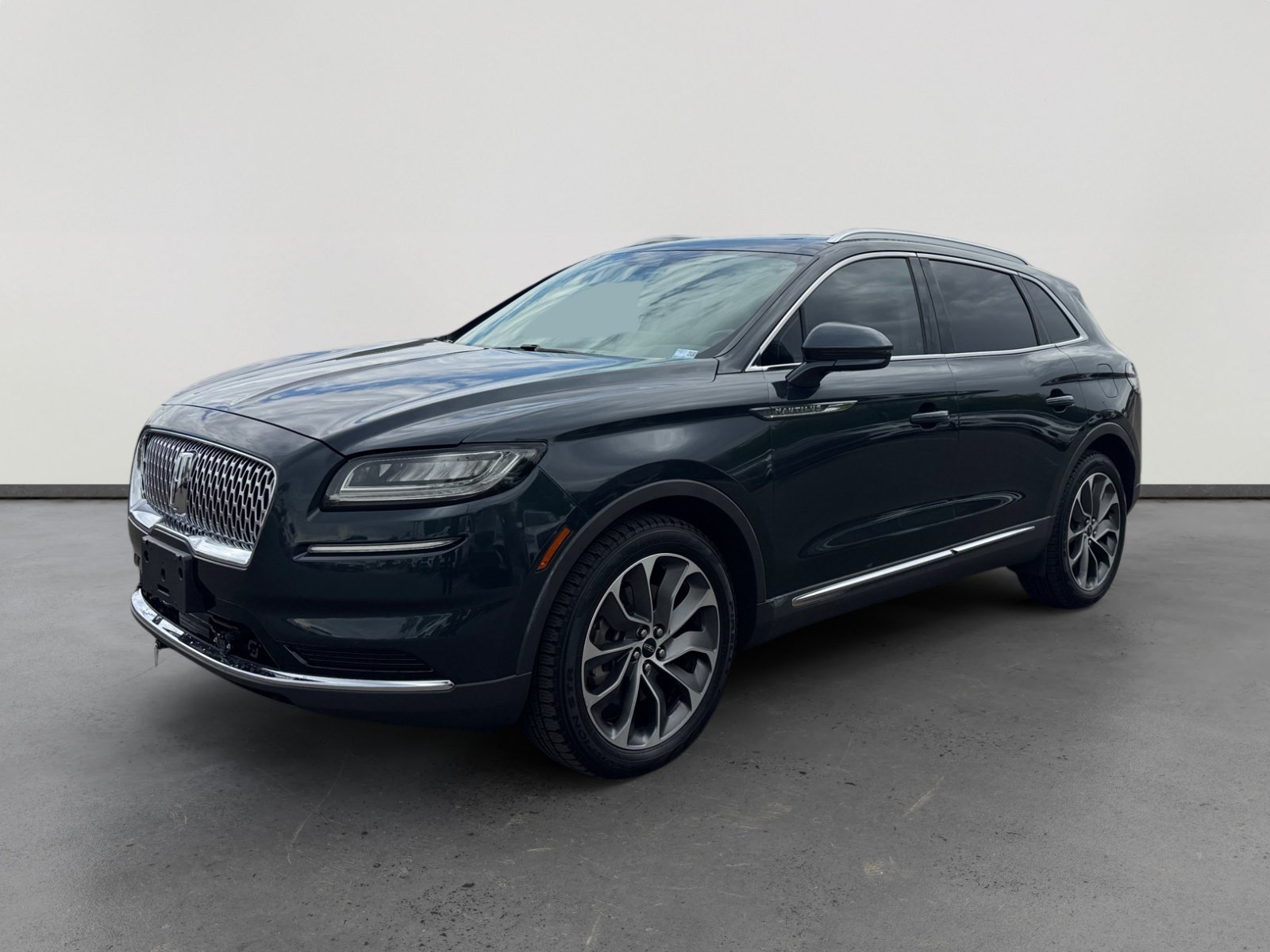 Used 2021 Lincoln Nautilus Reserve w/ Class II Trailer Tow Package AWD/4WD image 1