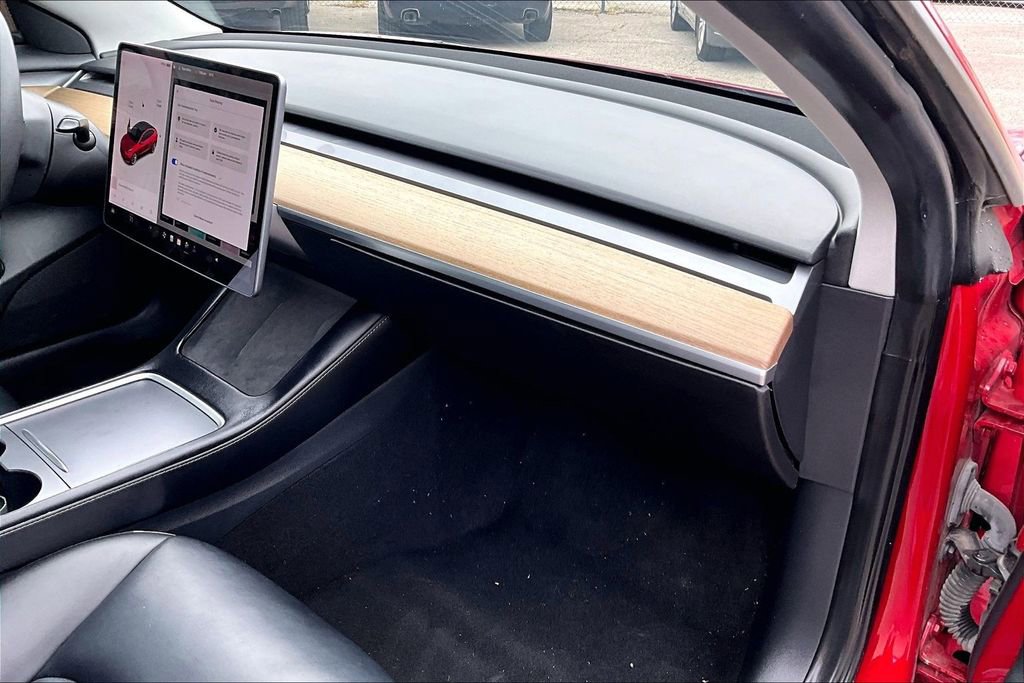 Used 2022 Tesla Model 3 Standard Range image 20