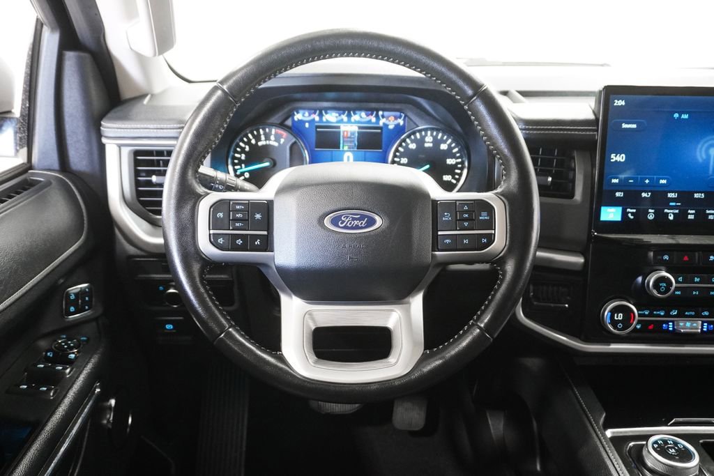 Used 2024 Ford Expedition XLT image 16