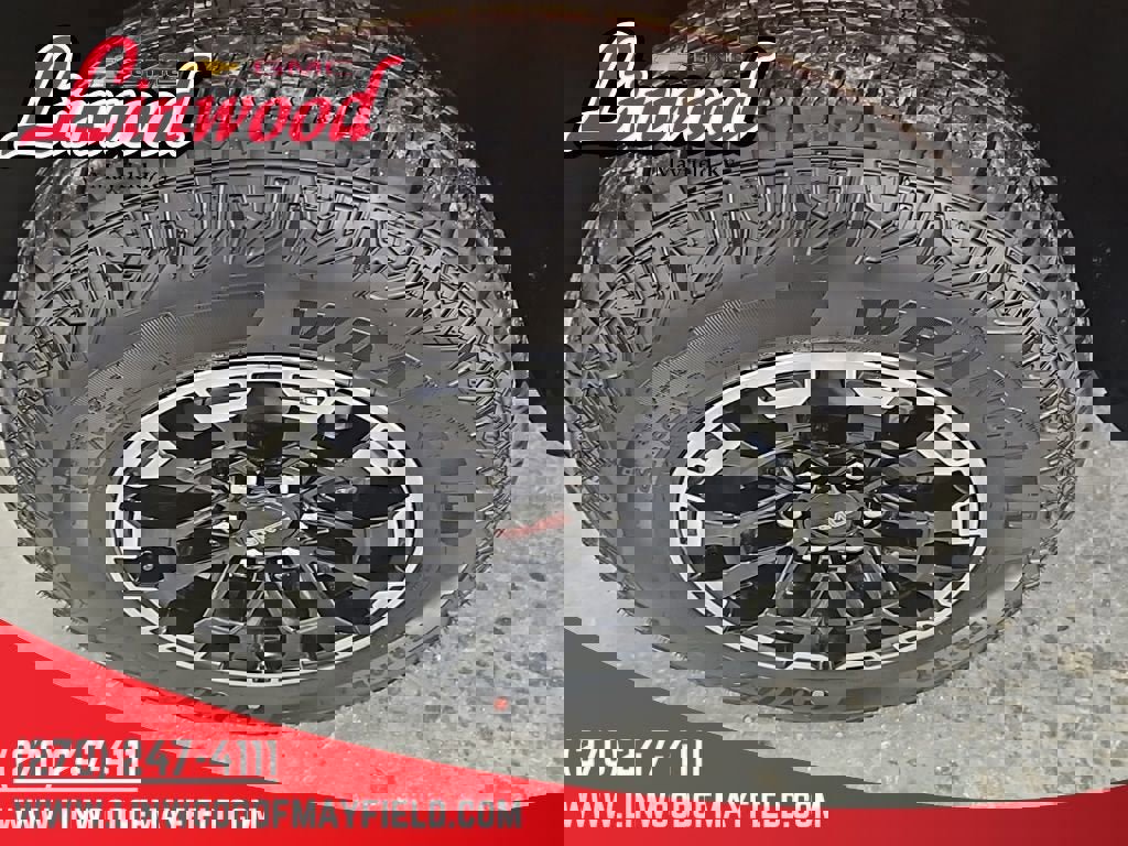 New 2026 GMC Canyon AT4 w/ AT4 Premium Package image 6