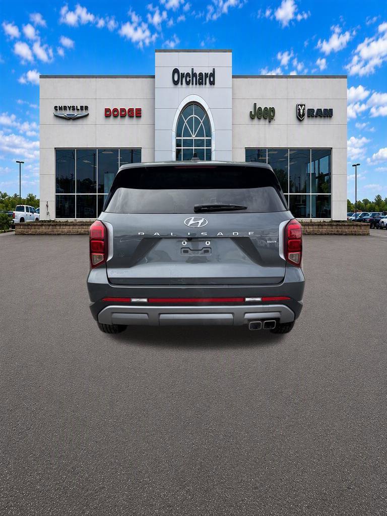 Used 2023 Hyundai Palisade SE AWD/4WD image 4