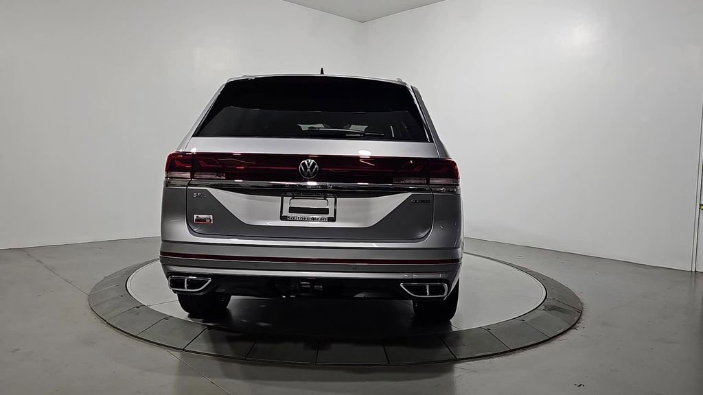 New 2026 Volkswagen Atlas SEL Premium R-Line image 4